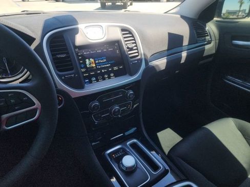 Used 2023 Chrysler 300 Touring w/ Sport Appearance Package RWD image 35