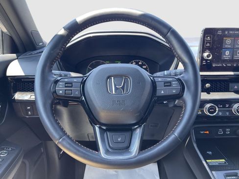 Used 2025 Honda CR-V Sport Touring image 6