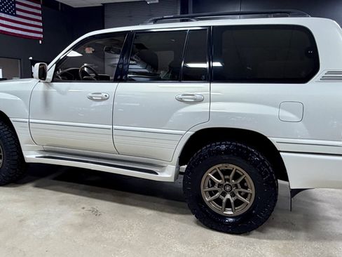 Used 2000 Lexus LX 470 4WD image 10