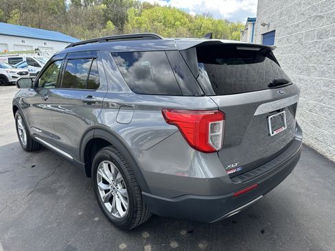 Certified 2022 Ford Explorer XLT w/ Equipment Group 202A AWD/4WD image 5