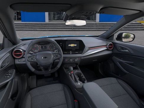 New 2026 Chevrolet Trax RS w/ Sunroof Package image 15