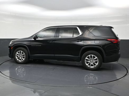 Used 2023 Chevrolet Traverse LS FWD image 30