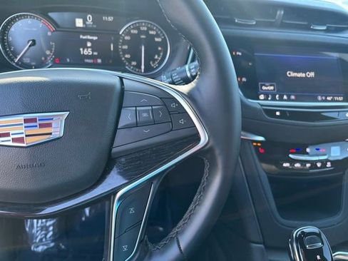 Certified 2025 Cadillac XT5 Premium Luxury image 22