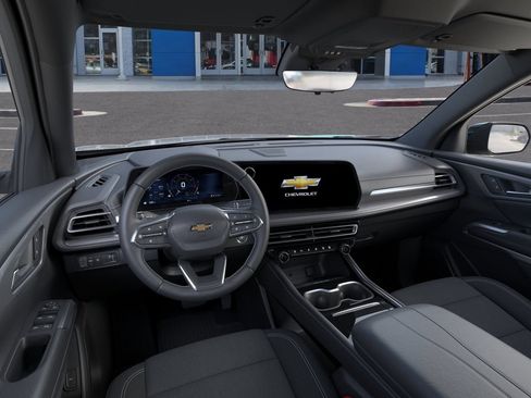 New 2026 Chevrolet Traverse LT w/ Driver Confidence Package FWD image 16