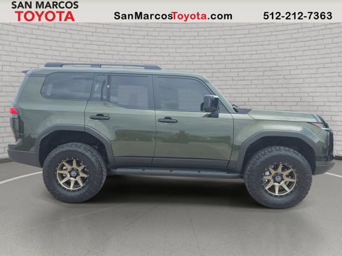 Used 2026 Lexus GX 550 AWD/4WD image 5