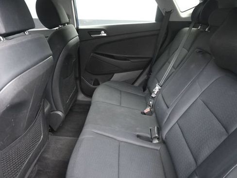 Used 2019 Hyundai Tucson SE AWD/4WD image 19
