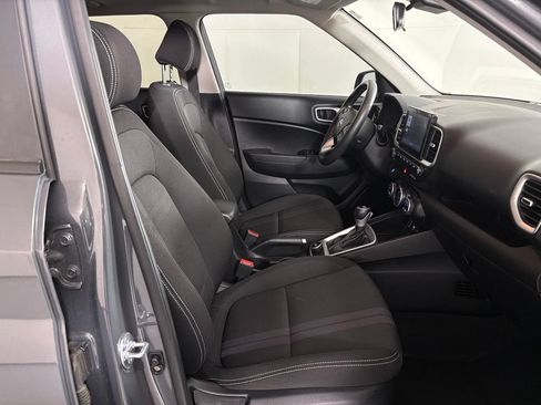 Used 2025 Hyundai Venue SEL FWD image 44