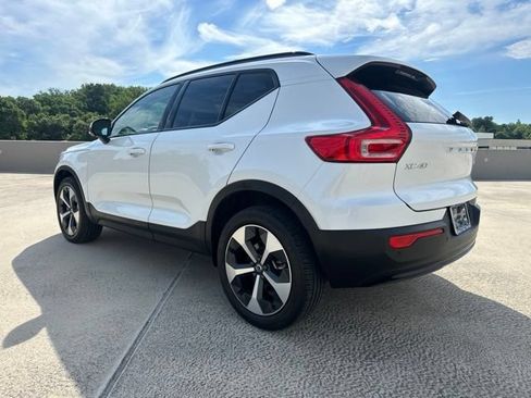 Certified 2024 Volvo XC40 B5 Plus w/ Climate Package AWD/4WD image 6