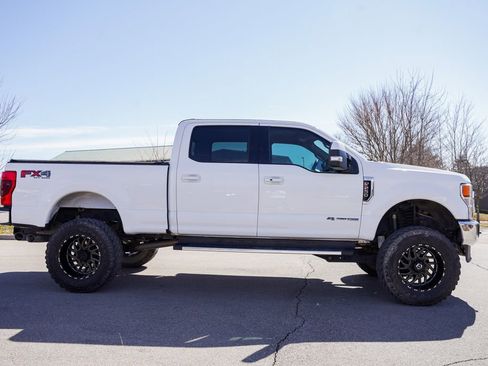 Used 2020 Ford F250 Lariat w/ Lariat Ultimate Package AWD/4WD image 9