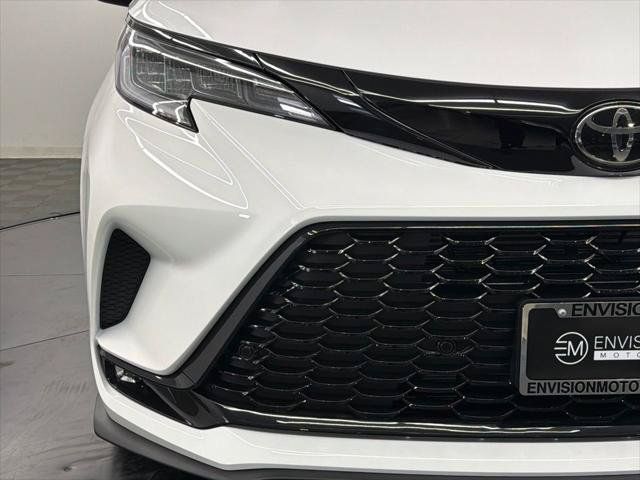 Certified 2026 Toyota Sienna XSE FWD image 9