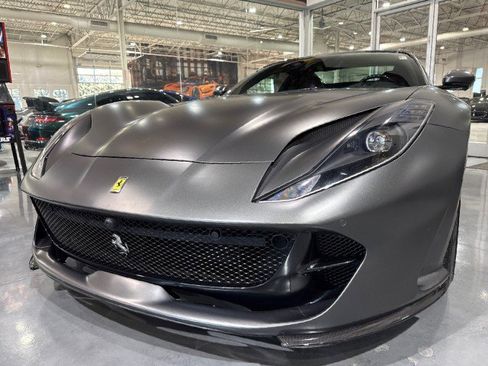 Used 2021 Ferrari 812 GTS image 23