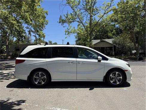 Used 2019 Honda Odyssey Touring image 8