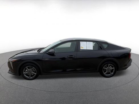 Used 2025 Kia K4 LXS image 9