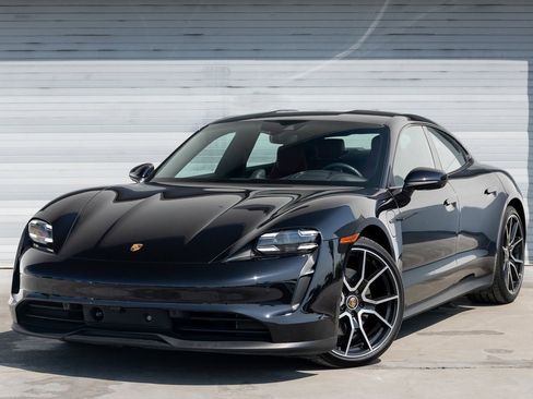 Certified 2024 Porsche Taycan 4S image 1