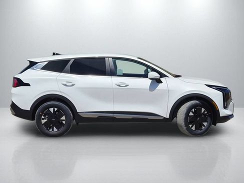 New 2026 Kia Sportage LX FWD image 3