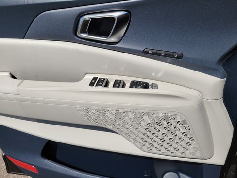 New 2026 Kia Carnival EX FWD image 19