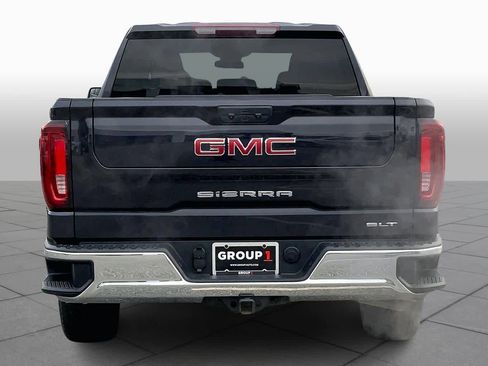 Used 2025 GMC Sierra 1500 SLT image 4