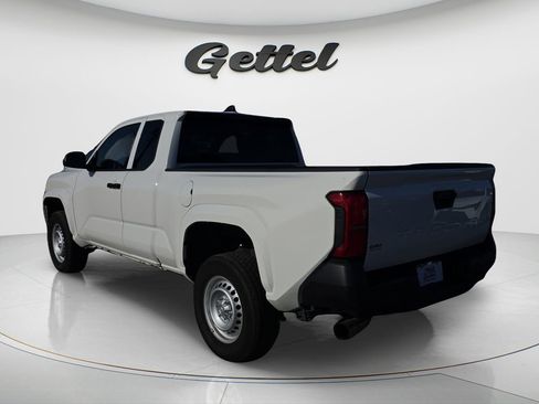 Used 2025 Toyota Tacoma SR image 6