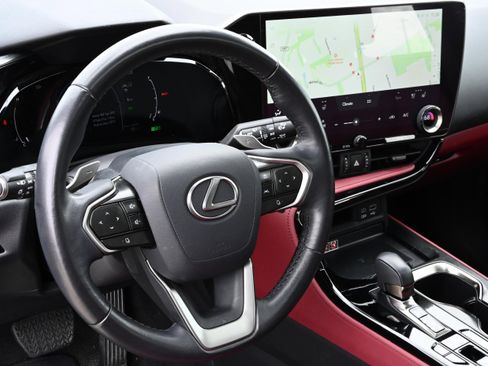 Used 2024 Lexus NX 350h AWD w/ Premium Package image 12