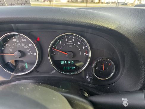 Used 2018 Jeep Wrangler Unlimited Sport image 21