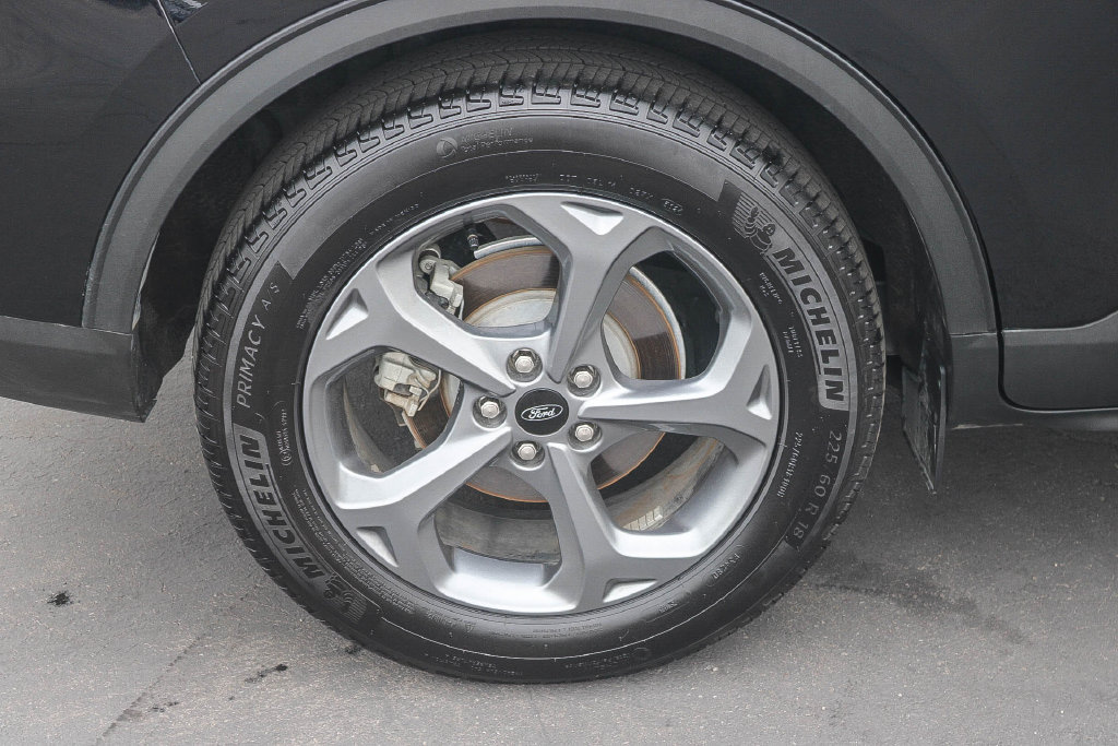 Certified 2025 Ford Escape ST-Line Select AWD/4WD image 11