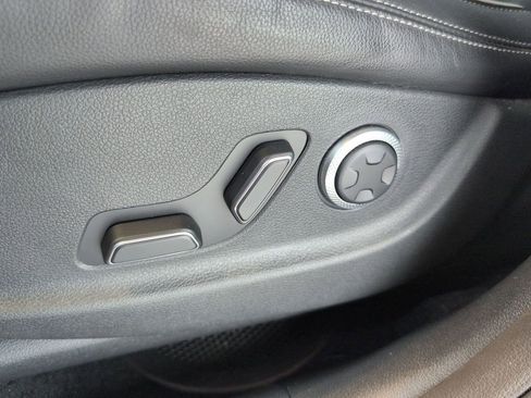 Used 2026 Genesis GV70 2.5T Advanced image 13