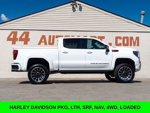 Used 2024 GMC Sierra 1500 AT4 w/ Technology Package image 3