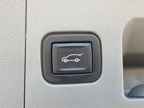 Certified 2023 Cadillac XT5 Premium Luxury w/ Technology Package image 19