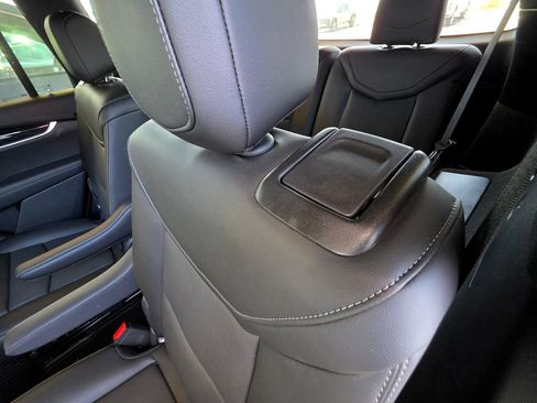 Used 2025 Cadillac XT6 Premium Luxury w/ LPO, Floor Liner Package AWD/4WD image 56