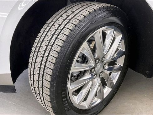 Certified 2021 Buick Enclave Premium w/ Sun and Sites Package image 34