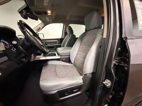 Used 2019 RAM 1500 Classic Warlock image 12