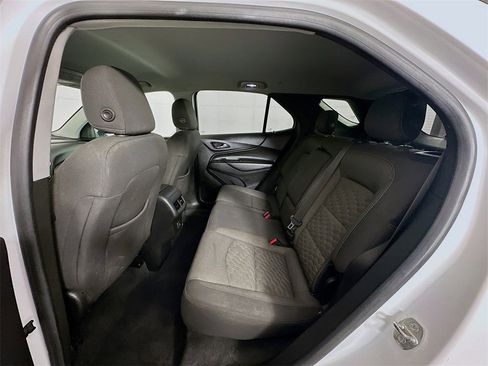 Used 2020 Chevrolet Equinox LT image 22