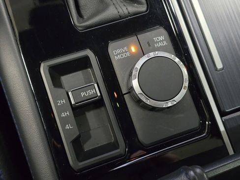 Used 2023 Toyota Tundra Platinum image 7