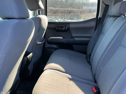Used 2019 Toyota Tacoma SR5 image 19