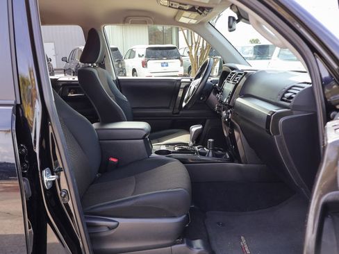 Used 2024 Toyota 4Runner TRD Off-Road image 8