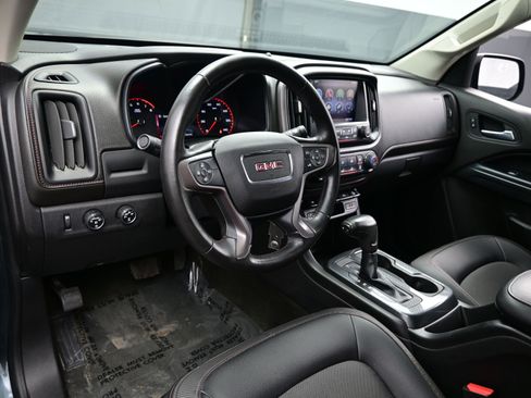 Used 2015 GMC Canyon SLE w/ All-Terrain Package image 12