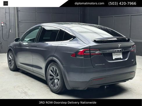 Used 2018 Tesla Model X 100D image 4