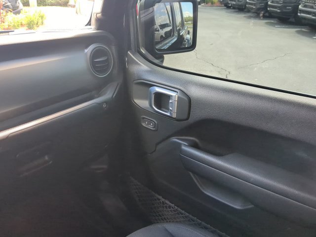 Used 2023 Jeep Gladiator Sport AWD/4WD image 18