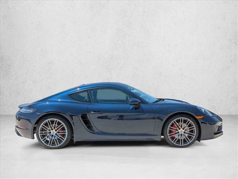 Used 2019 Porsche 718 Cayman GTS RWD image 4