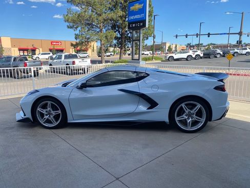 Used 2024 Chevrolet Corvette Stingray Coupe w/ 1LT RWD image 2