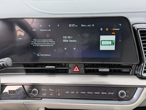 Certified 2024 Kia Sportage EX FWD image 19