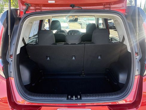 Used 2025 Kia Soul LX w/ LX Technology Package FWD image 29