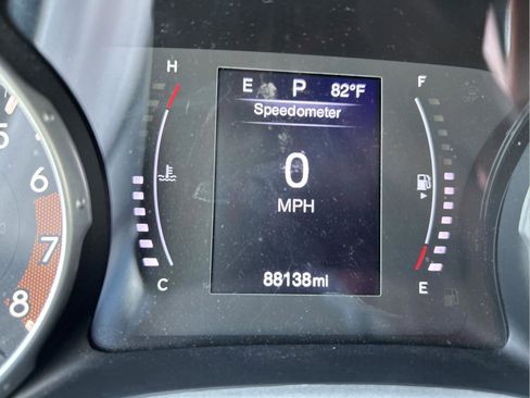 Certified 2018 Jeep Compass Latitude image 27