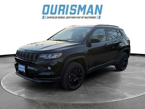 New 2026 Jeep Compass Latitude image 2