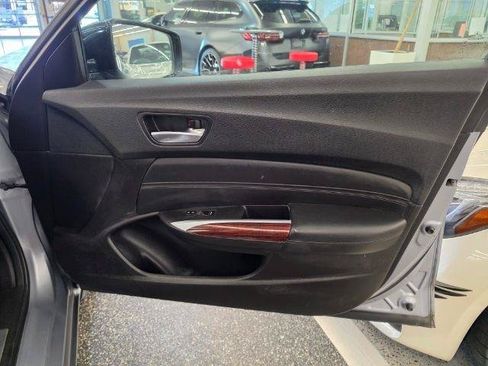 Used 2016 Acura TLX V6 FWD image 31