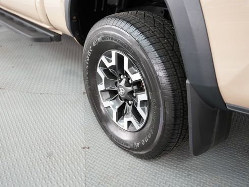 Used 2020 Toyota Tacoma TRD Off-Road image 56