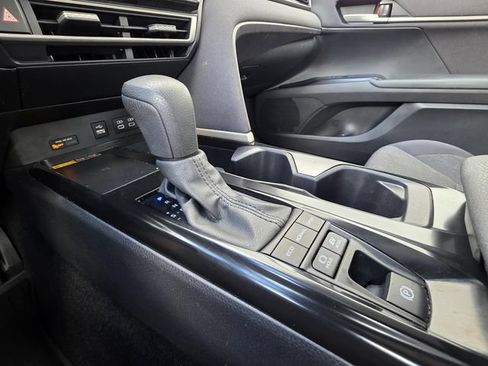 Used 2025 Toyota Camry LE FWD image 20