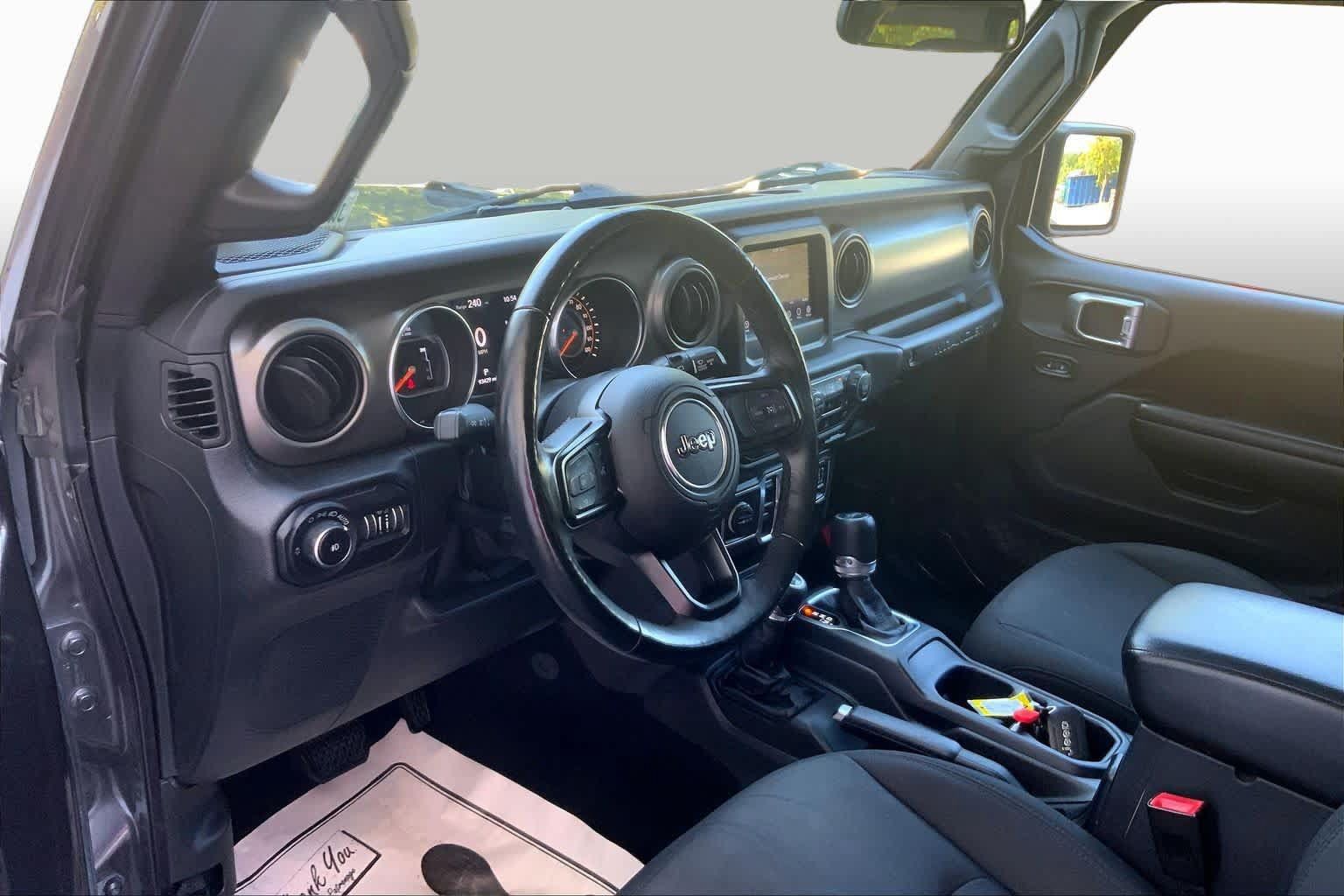 Used 2018 Jeep Wrangler Unlimited Sport S AWD/4WD image 17