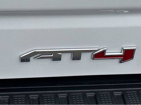 New 2026 GMC Sierra 1500 AT4 w/ AT4 Premium Package AWD/4WD image 13