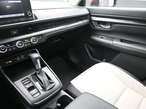 Used 2025 Honda CR-V EX image 33